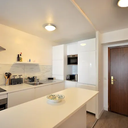 2 Pieces Au Calme Apartment